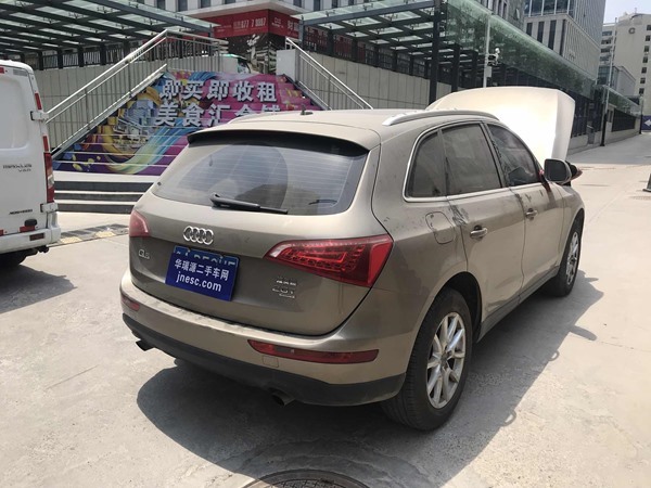新到奥迪Q5 2012款 2.0T 豪华版 一手车 表显9万多公