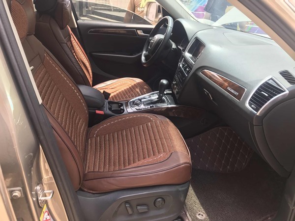 新到奥迪Q5 2012款 2.0T 豪华版 一手车 表显9万多公