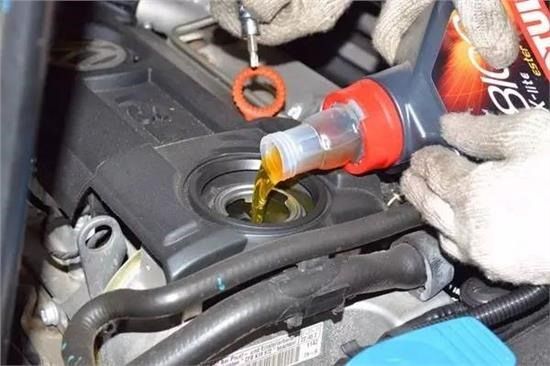 临近入冬你的车“抗冻”吧