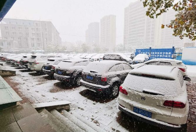 冬天到来,雪天驾驶应该注意什么?这类常识安全行车你需要周知