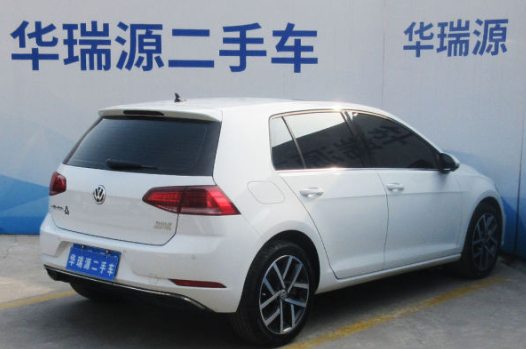 性能小钢炮2020款大众高尔夫二手车
