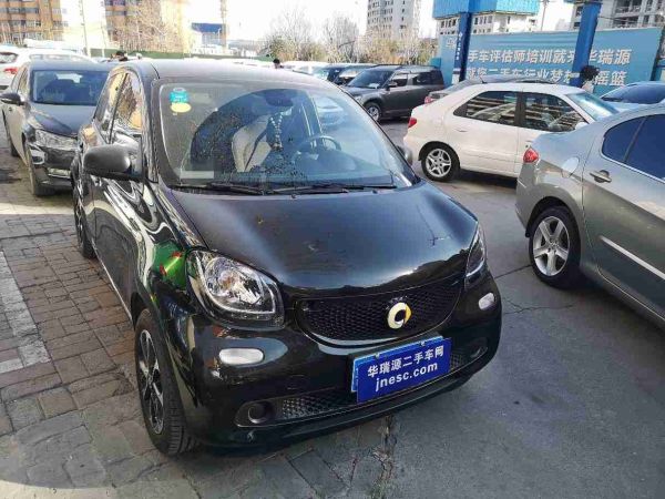 smart forfour(进口 2016款 1.0l 52千瓦激情版