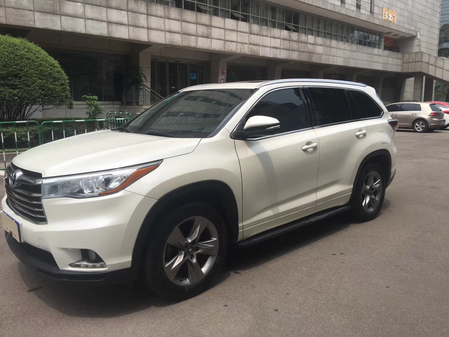 丰田 汉兰达 2015款 2.0t 四驱豪华导航版 7座