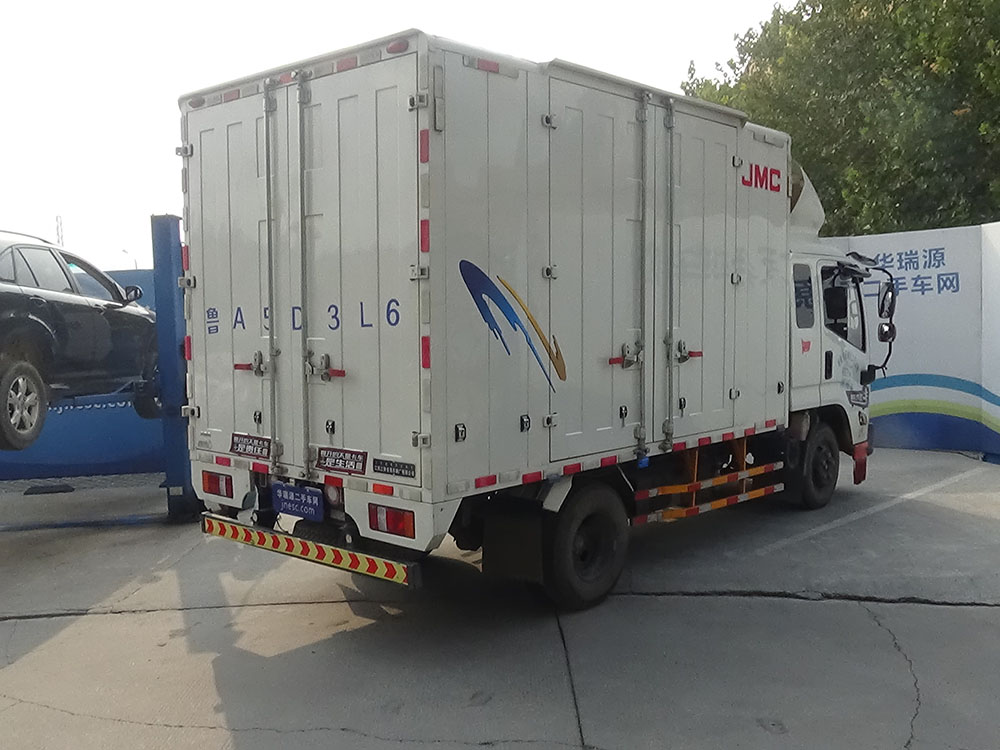 江铃凯运4.2米厢式货车,江铃凯运厢式货车 江铃凯运江铃凯运升级版2017款中体普通排半铁柜箱货气刹国五