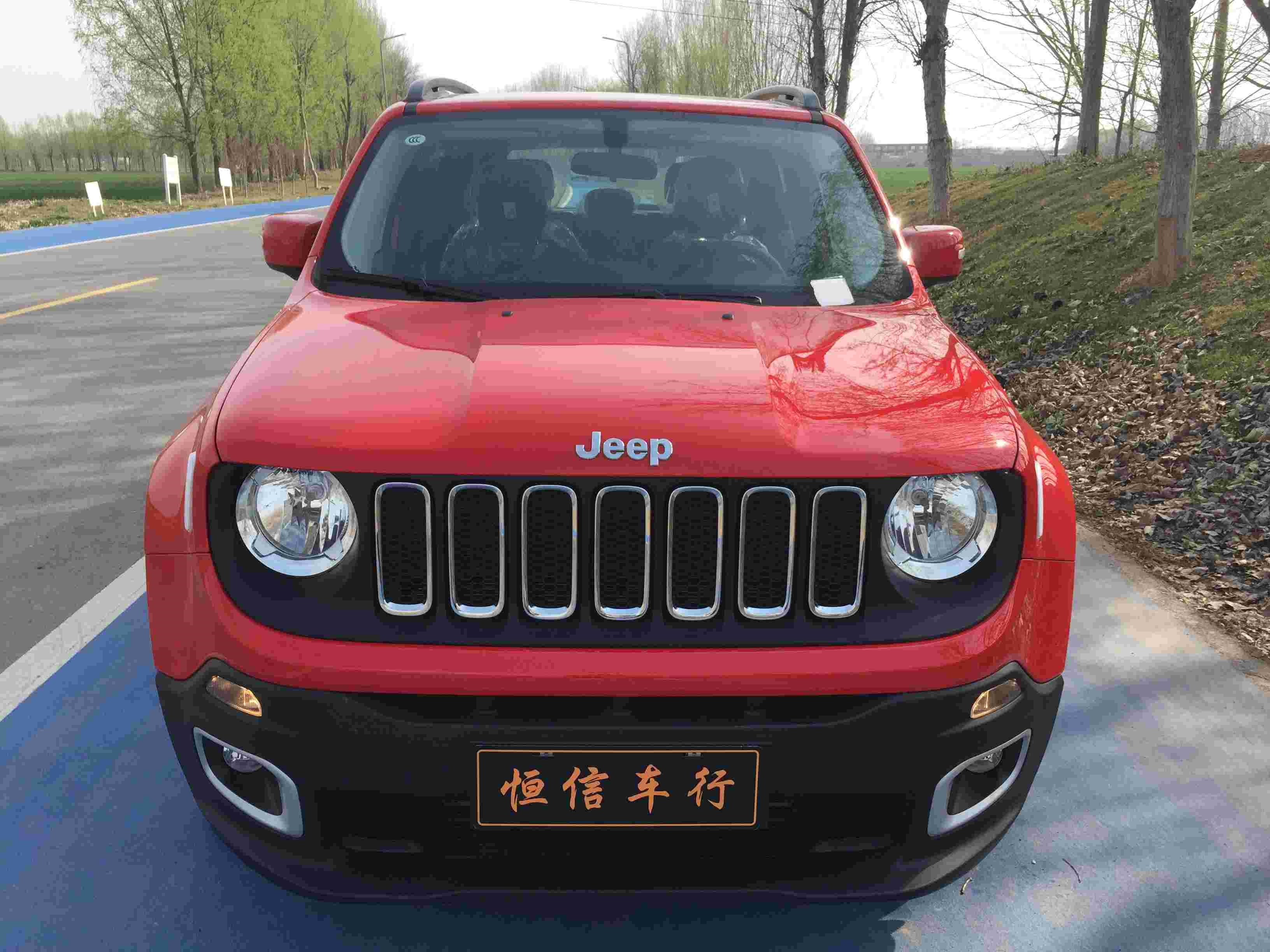 jeep 自由侠 2018款 互联大屏版 180ts 自动高能版