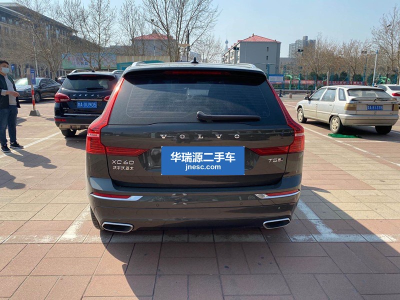 沃尔沃xc60 2020款 t5 四驱智逸豪华版