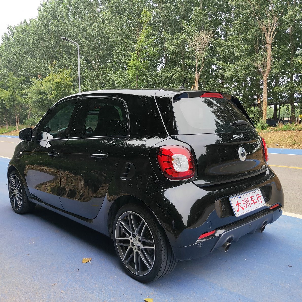 巴博斯 brabus 巴博斯 smart forfour(进口) 2017款 brabus xclusive