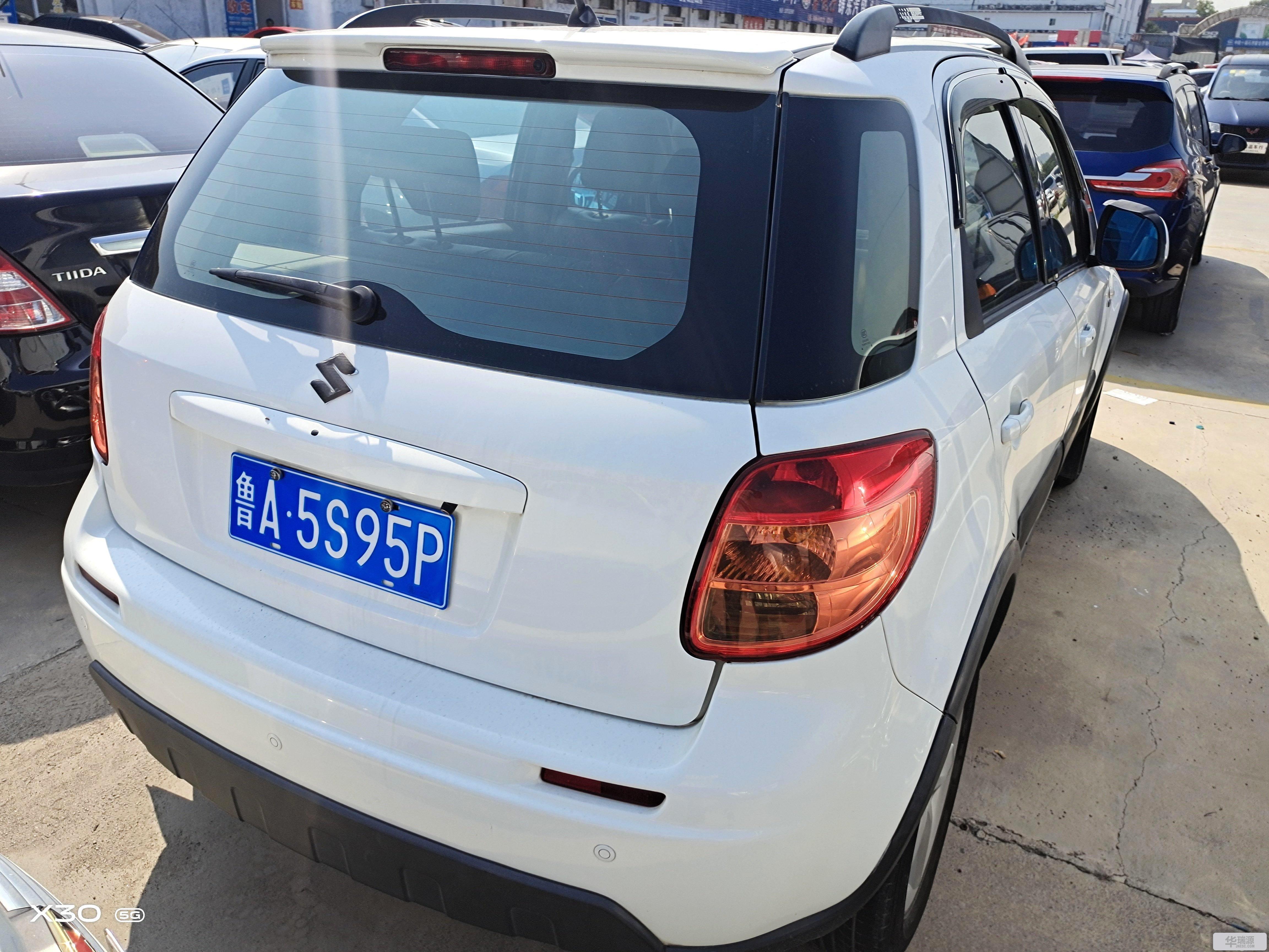 铃木天语sx42008款两厢16l自动锐骑豪华型