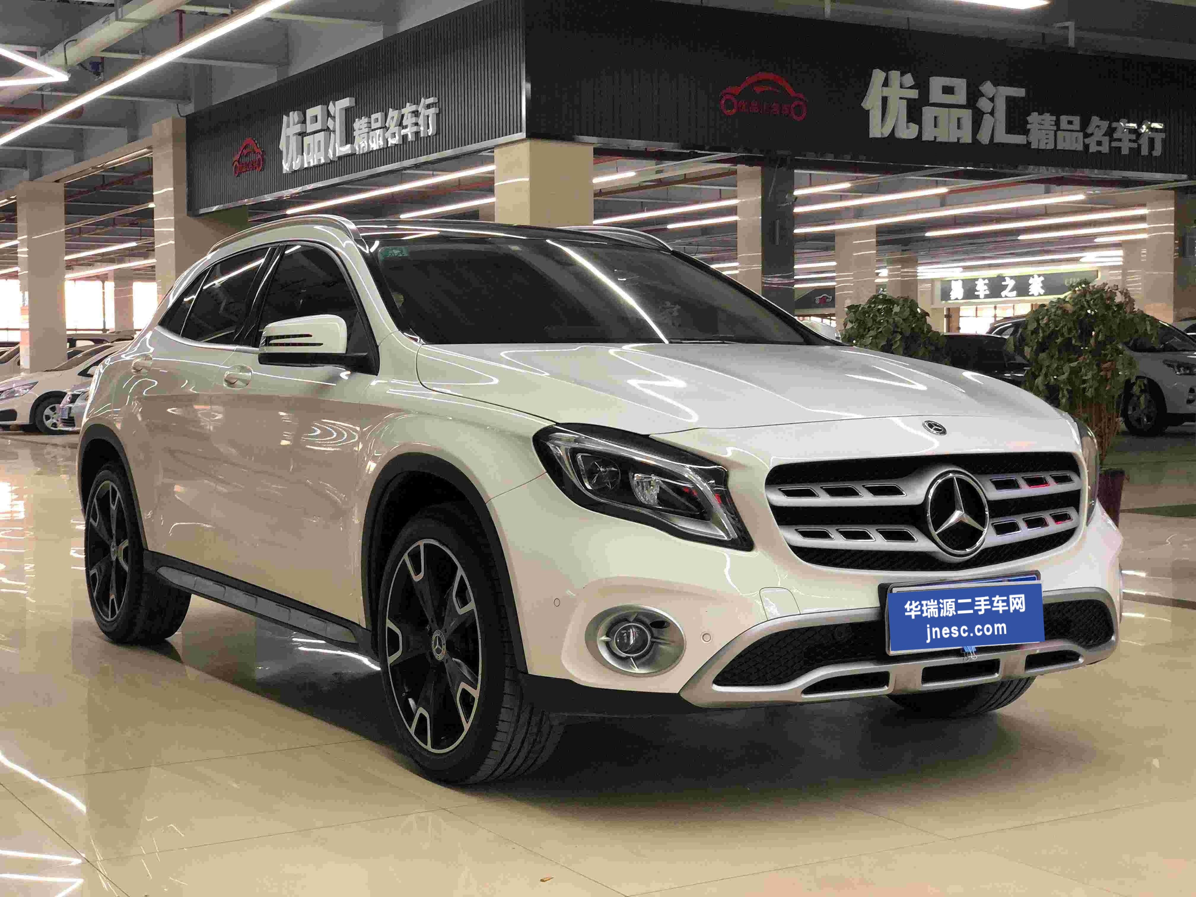 奔驰奔驰gla级2017款gla2204matic时尚型