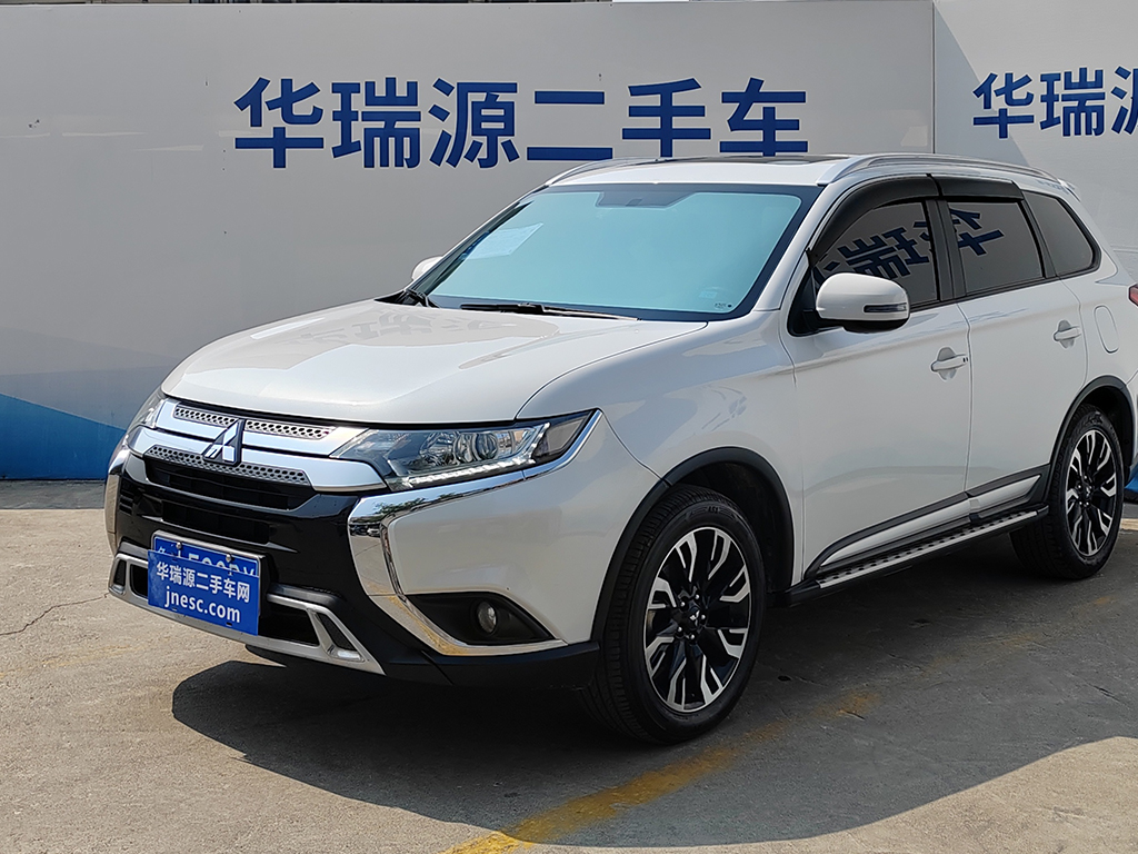 三菱欧蓝德2019款2019款 2.0L 两驱畅享版 5座 国VI