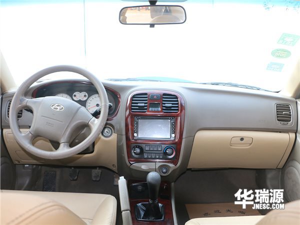 三万左右的B级车 现代名驭1.8L手工豪华版