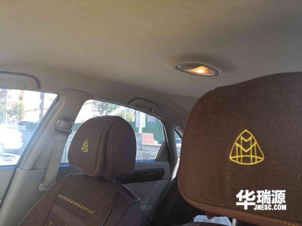 全球化中级轿车，别克凯越04款手工舒适版