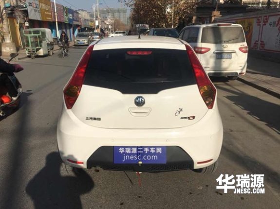 名爵-MG3-2012款集合了所有基础知识级轿车的优点