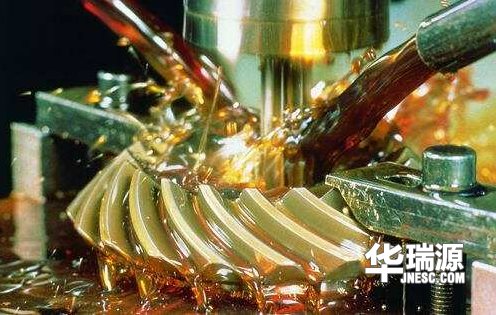 我们想办法,怎么样为爱车挑选机油