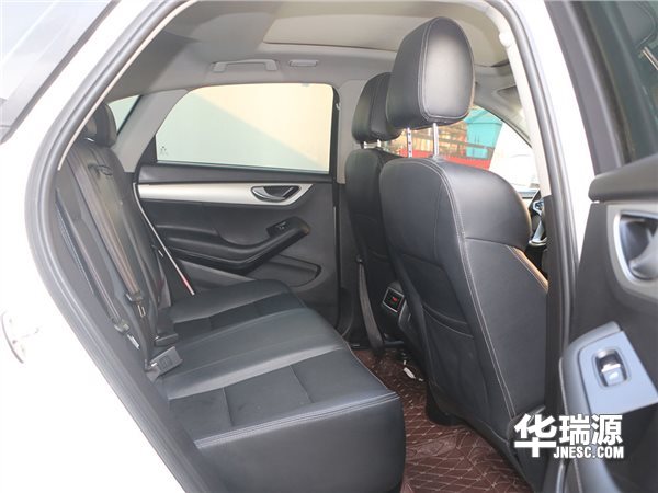 Q3的外形 性价比超高的2016款众泰SR7 一口价5万