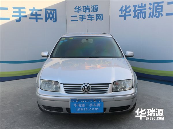 【1万元二手车】1万元的大众宝来，外观稳重，内饰简洁