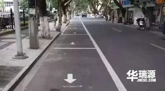 怎么分辨汽车右轮和马路牙子的距离？我们再助你复习一遍