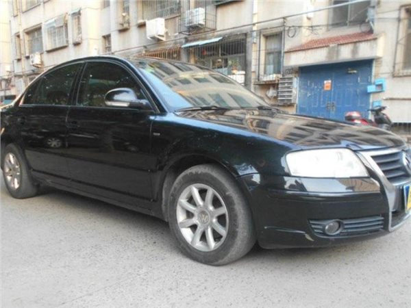 大众 帕萨特领驭 2009款 2.0l mfi 手动尊享型