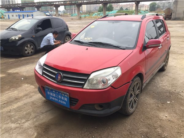 吉利 金鹰 2011款 cross 1.5l 手动豪华型vvt