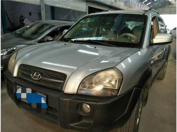 现代 途胜 2006款 2.0两驱手动时尚型