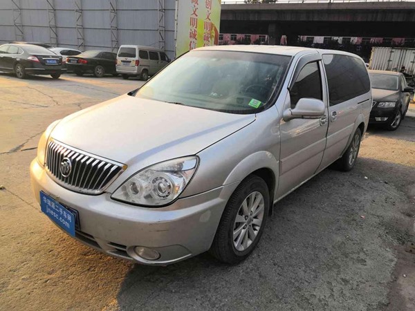 别克gl8 2013款 2.4l 经典版