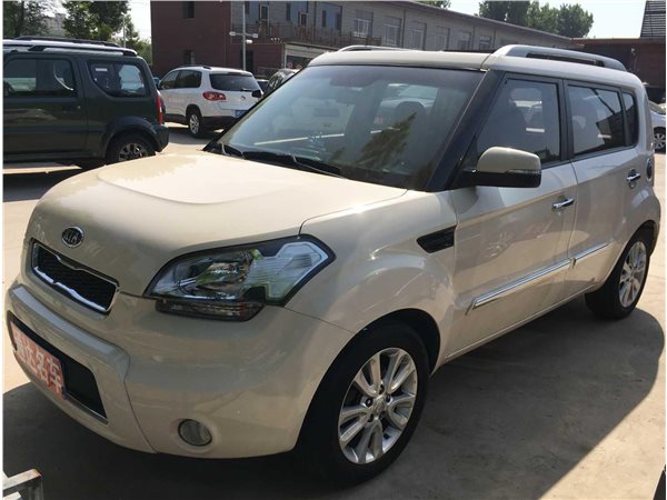 起亚 秀尔 2012款 1.6 at premium