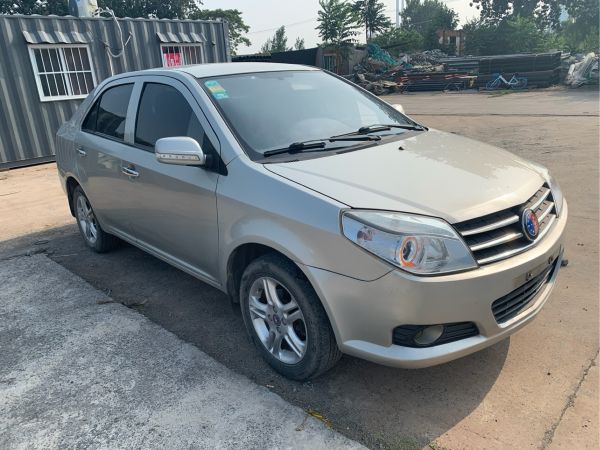 吉利英伦-金刚-2014款 三厢 1.5l 手动精英型