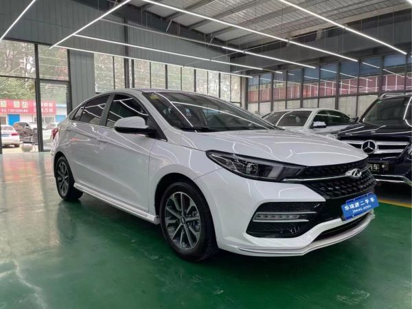 奇瑞艾瑞泽gx2019款冠军版15lcvt精英型