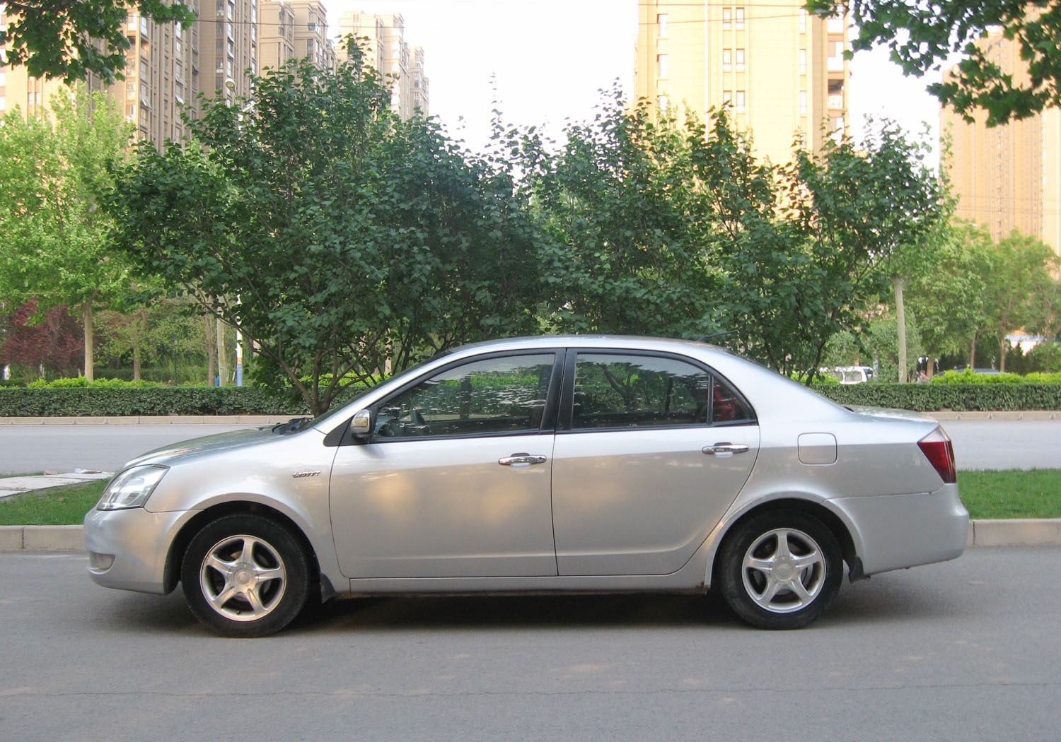 吉利 远景 2010款 1.8l bmbs舒适型