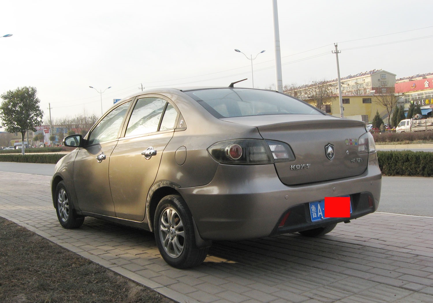 长安悦翔2011款三厢15l手动3g版