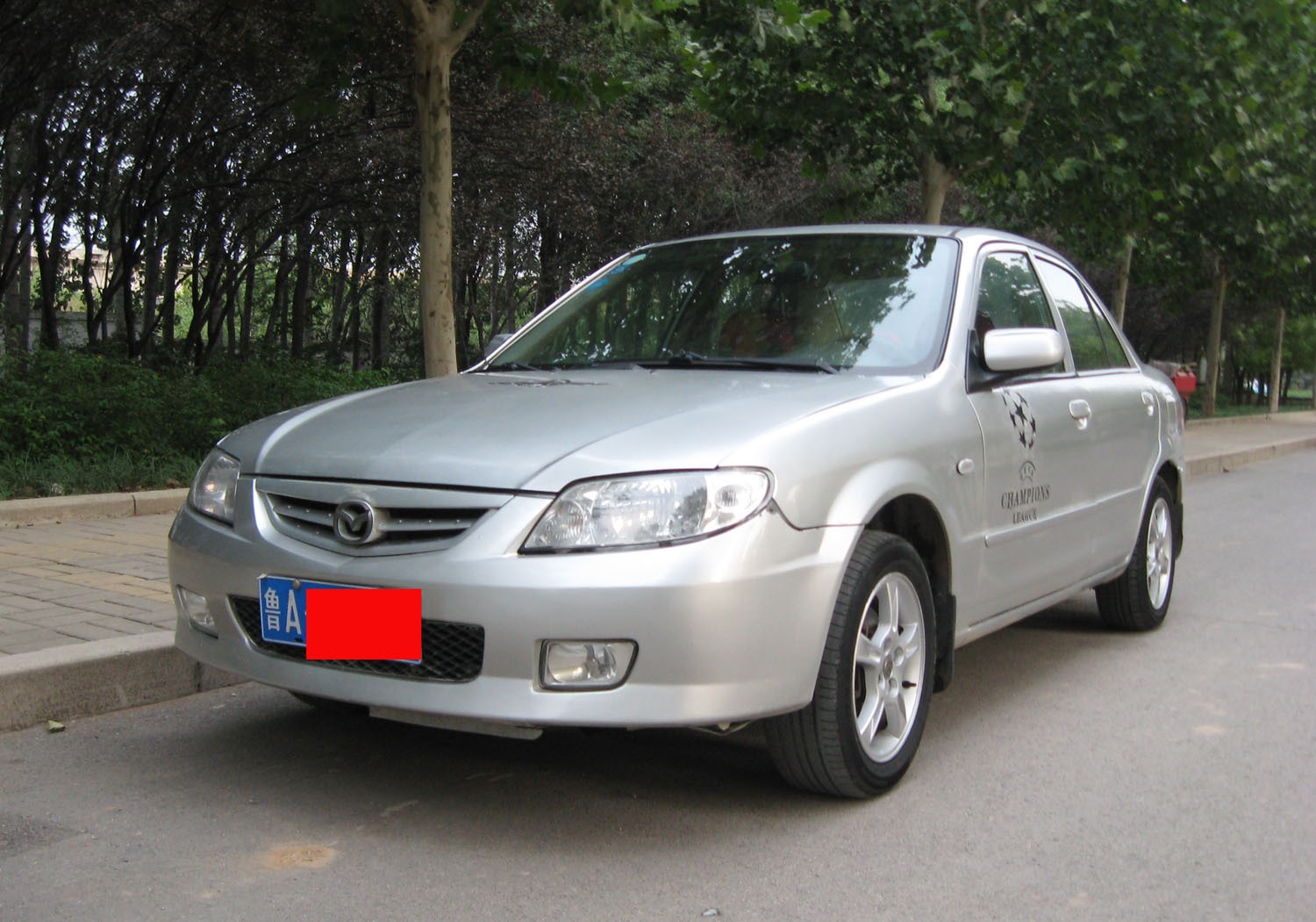 马自达 海南马自达323