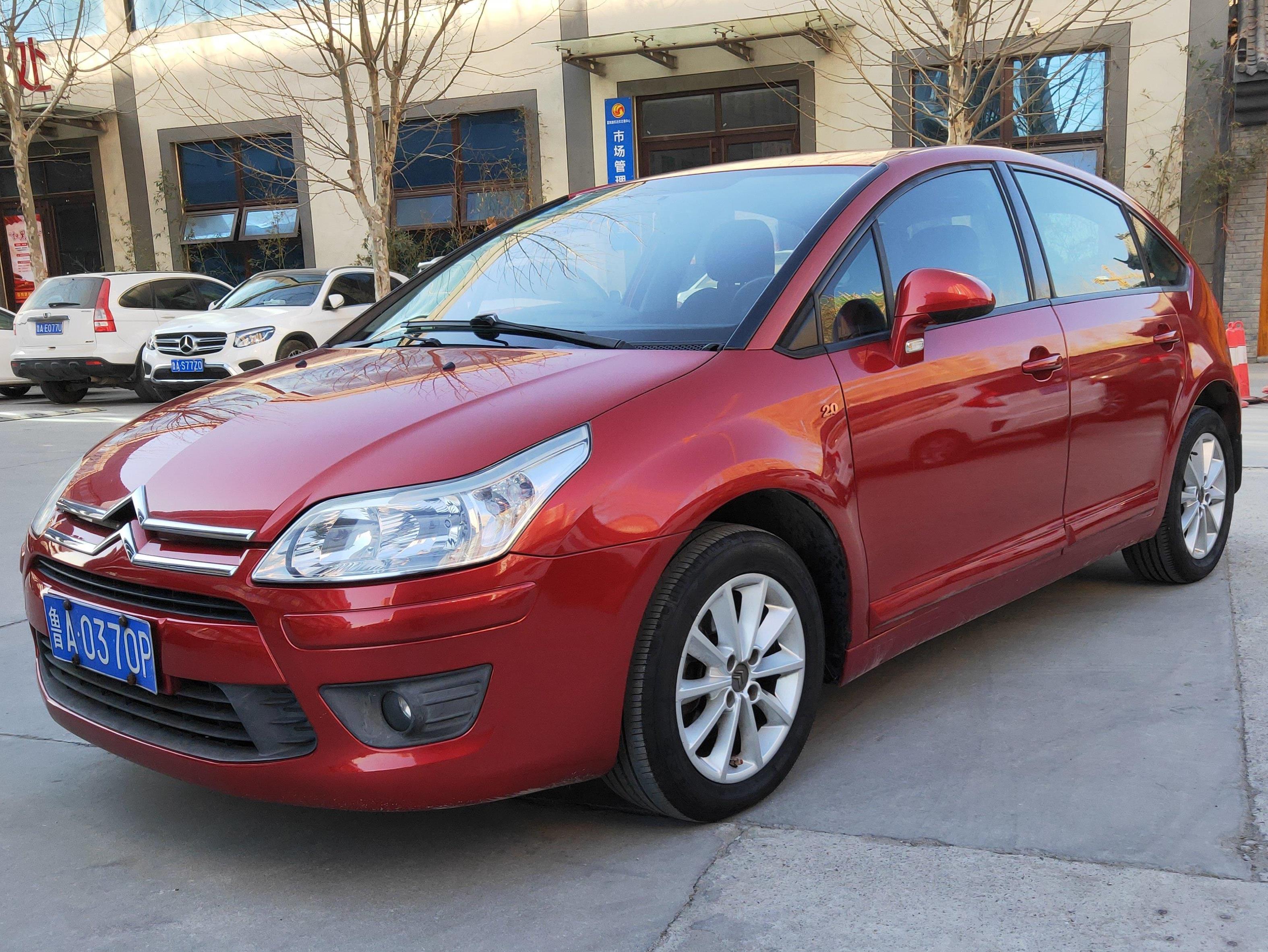 雪铁龙 世嘉两厢 2011款 2.0 手动劲雅型