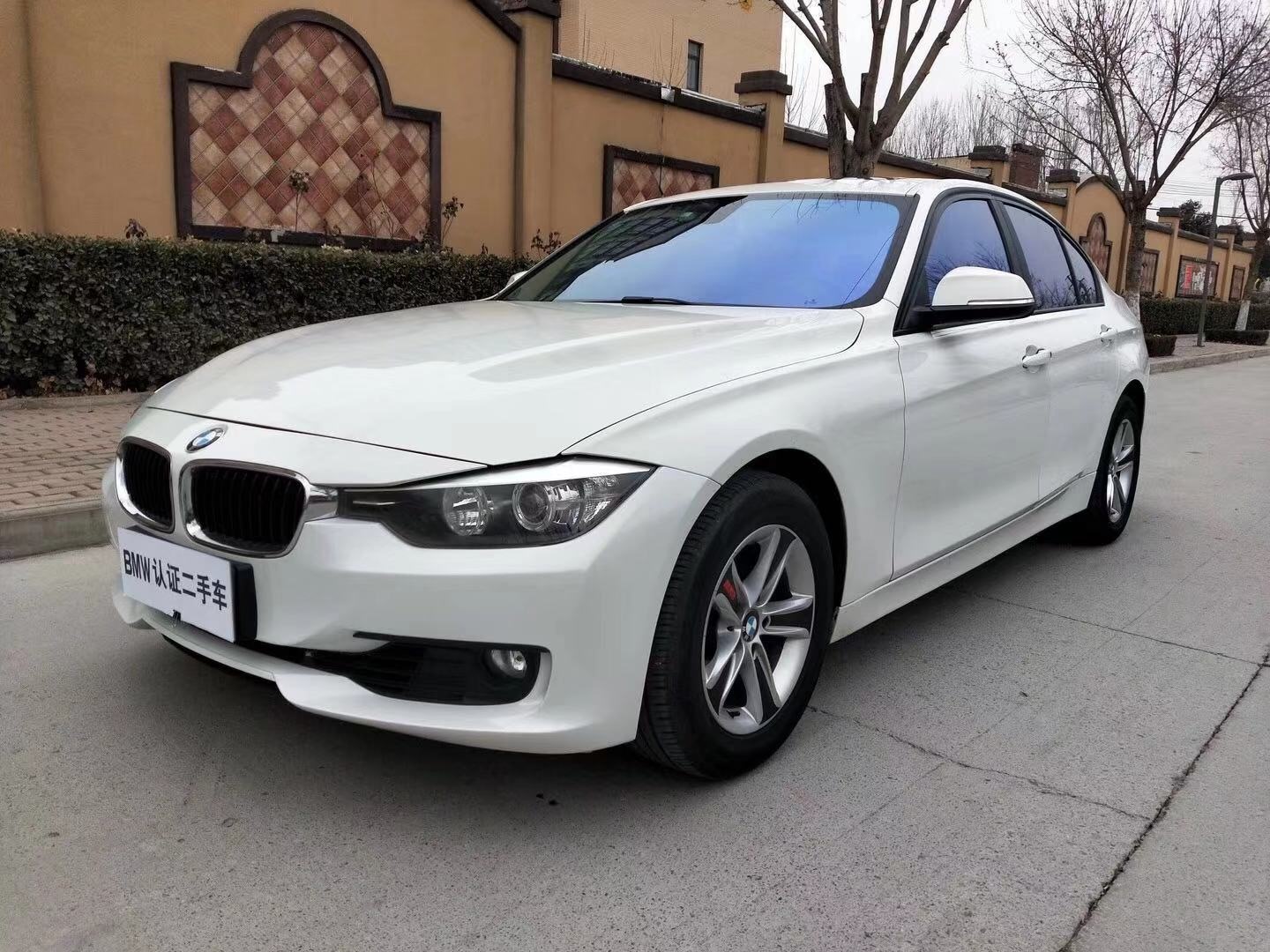 济南宝马 宝马3系 2015款 320i 时尚型
