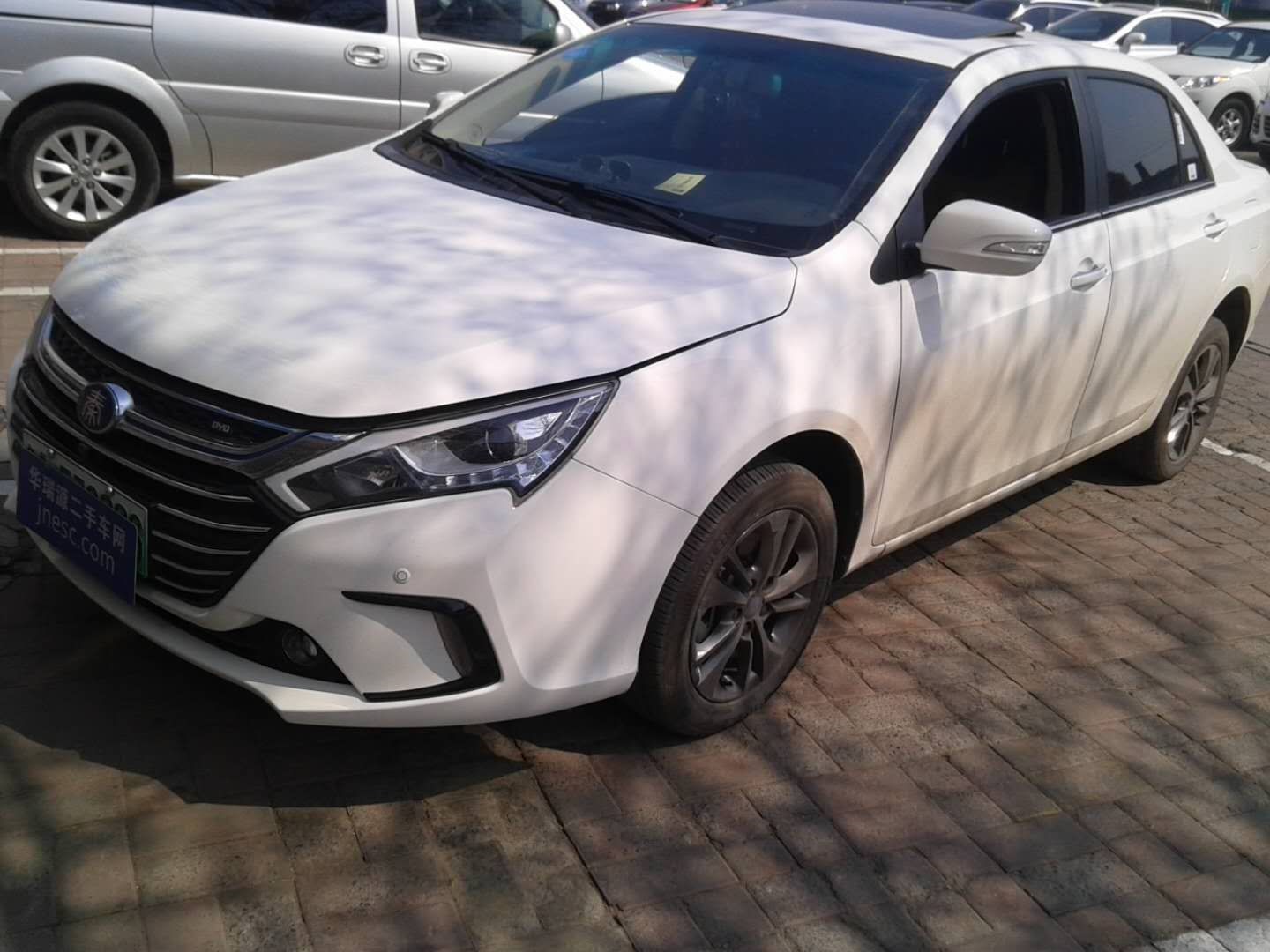 比亚迪秦2018款秦80精英型