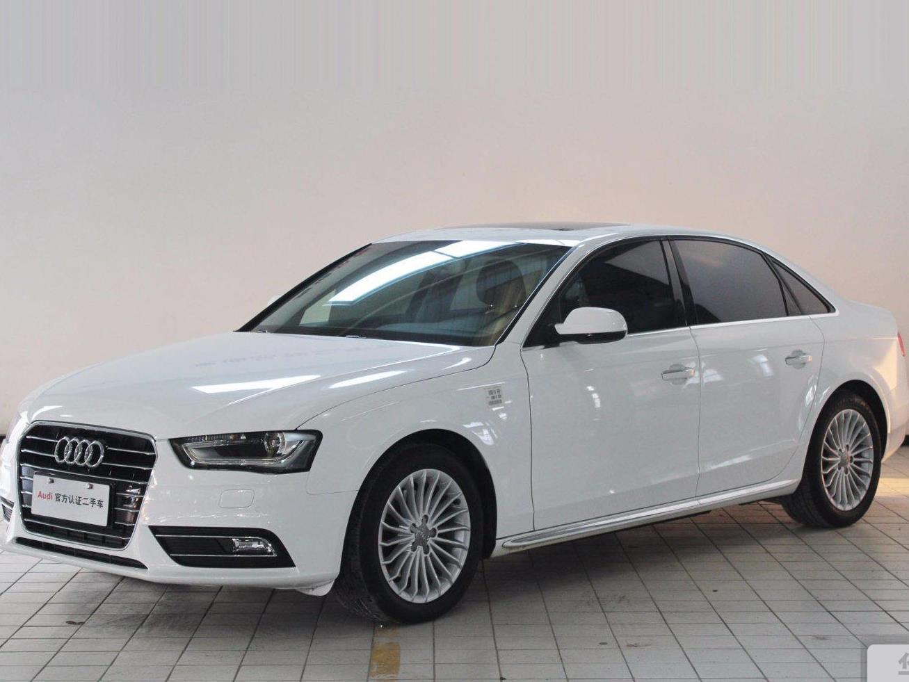 奥迪a4l2016款35tfsi典藏版自动标准型