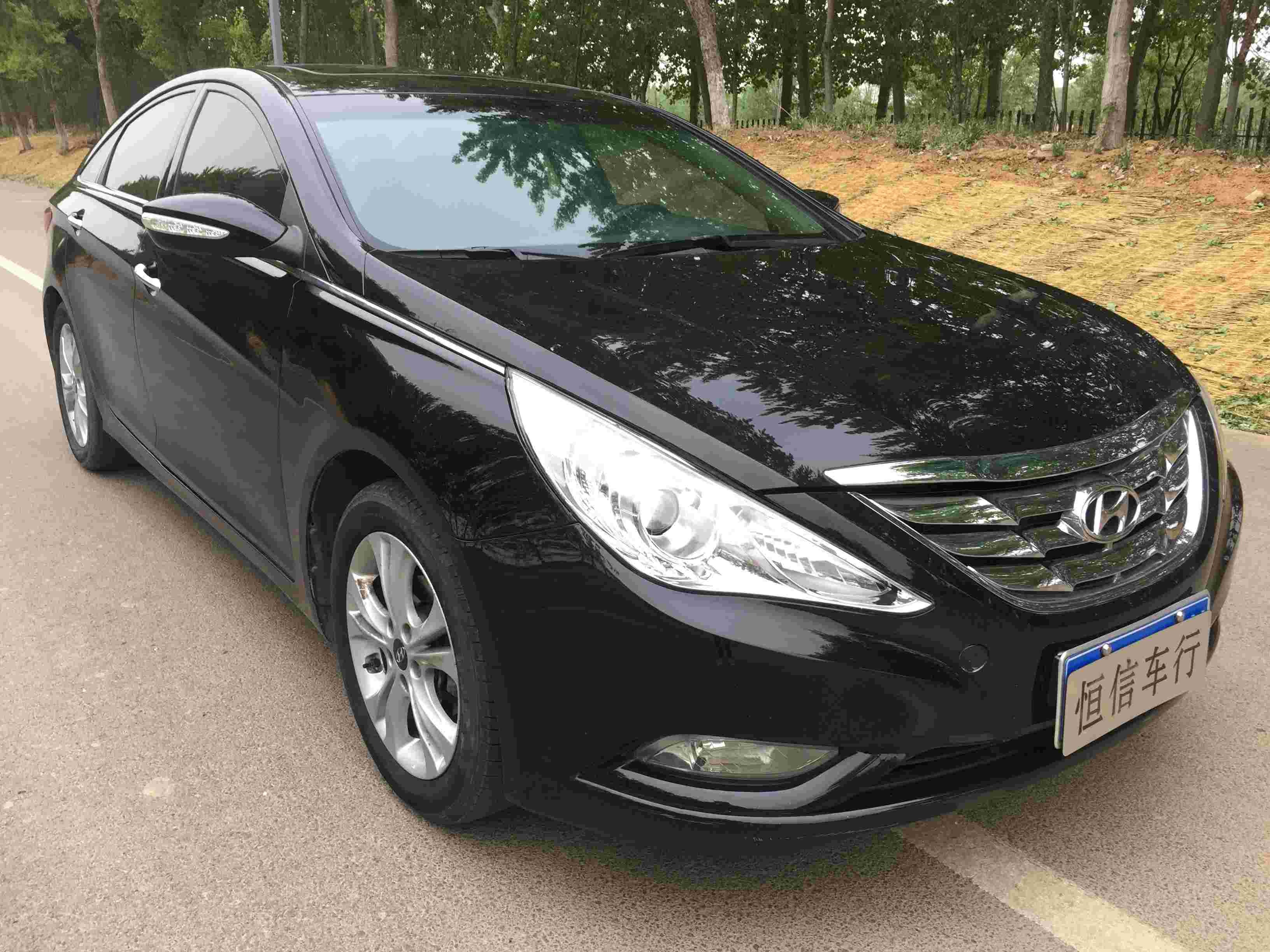 现代 索纳塔八 2011款 2.0 dlx 自动尊贵版