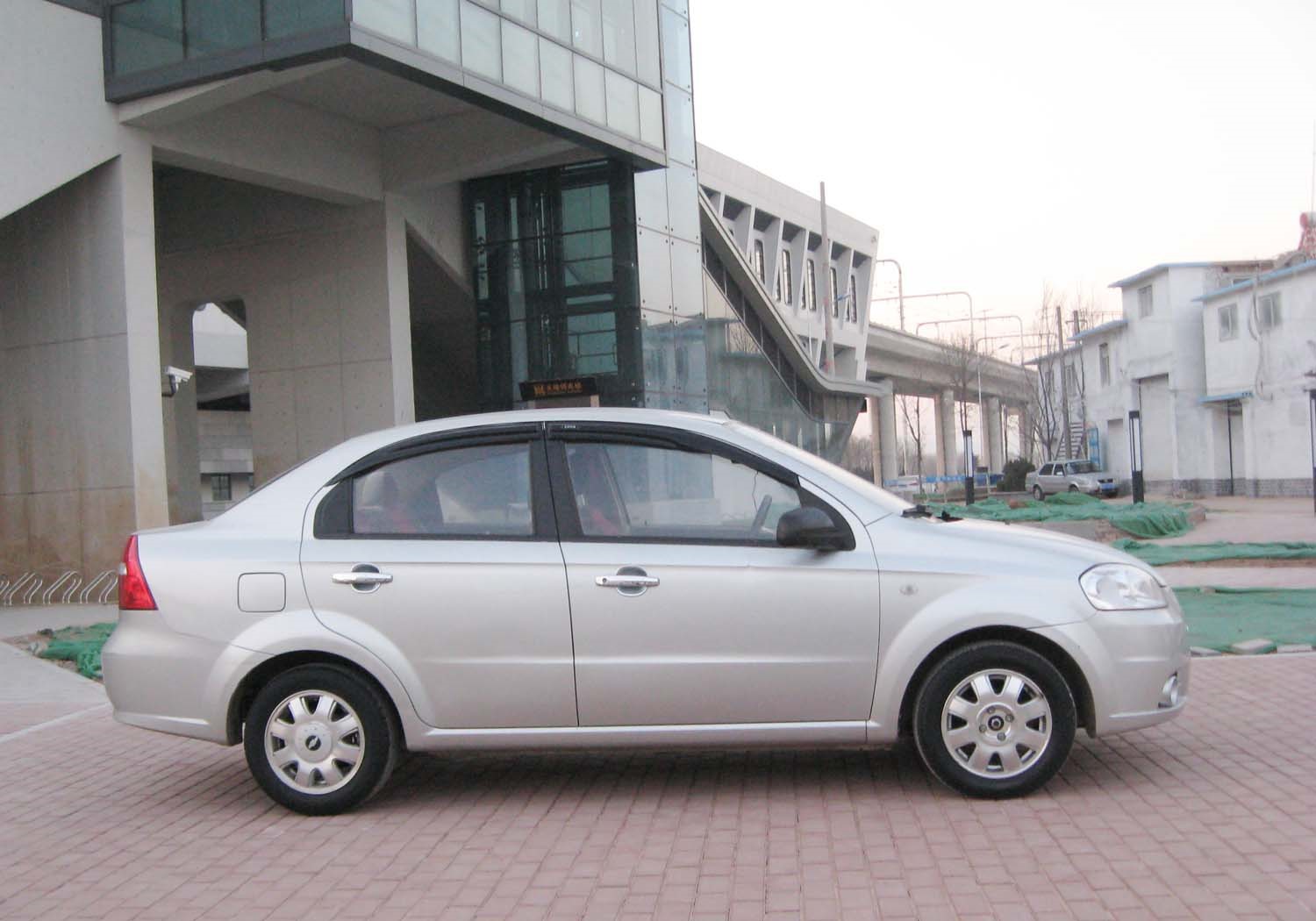 雪佛兰 乐风 2010款 1.4 手动风度版