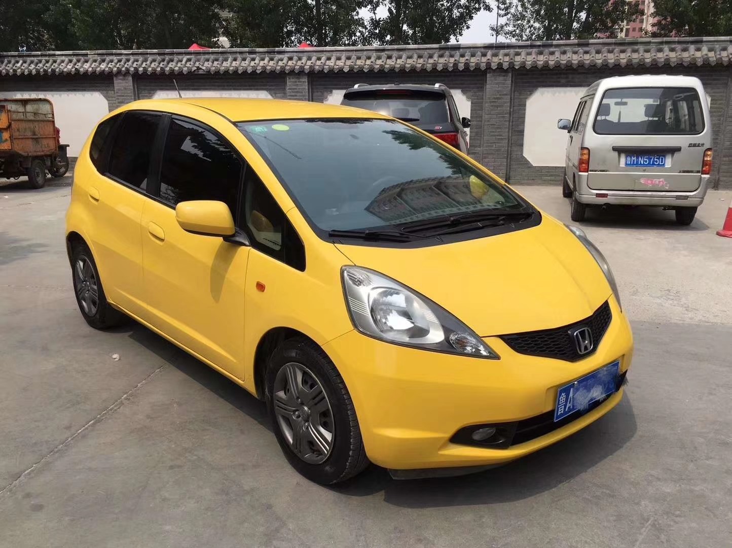 本田-飞度-2011款 1.3 自动舒适版