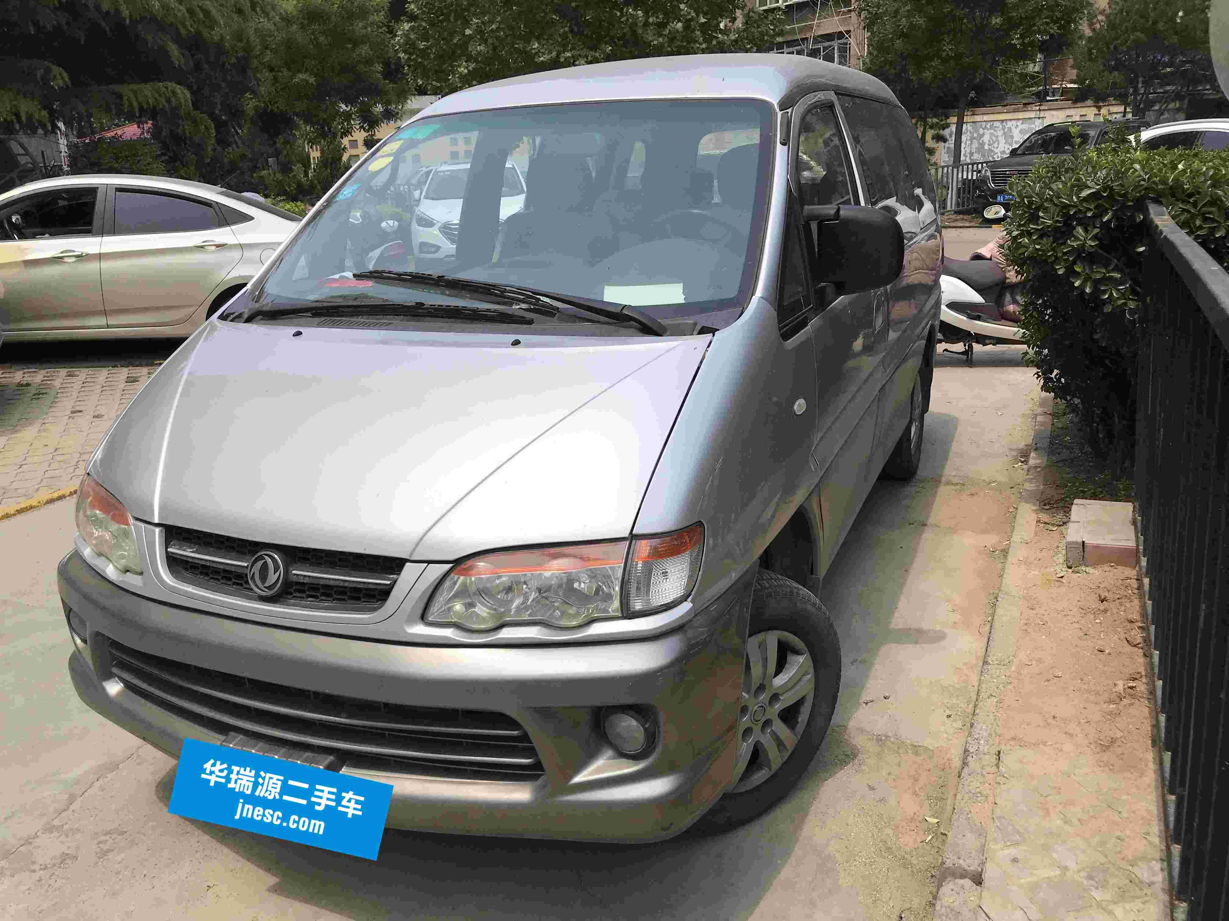 东风风行 菱智 2012款 乘用版 1.6l 舒适型