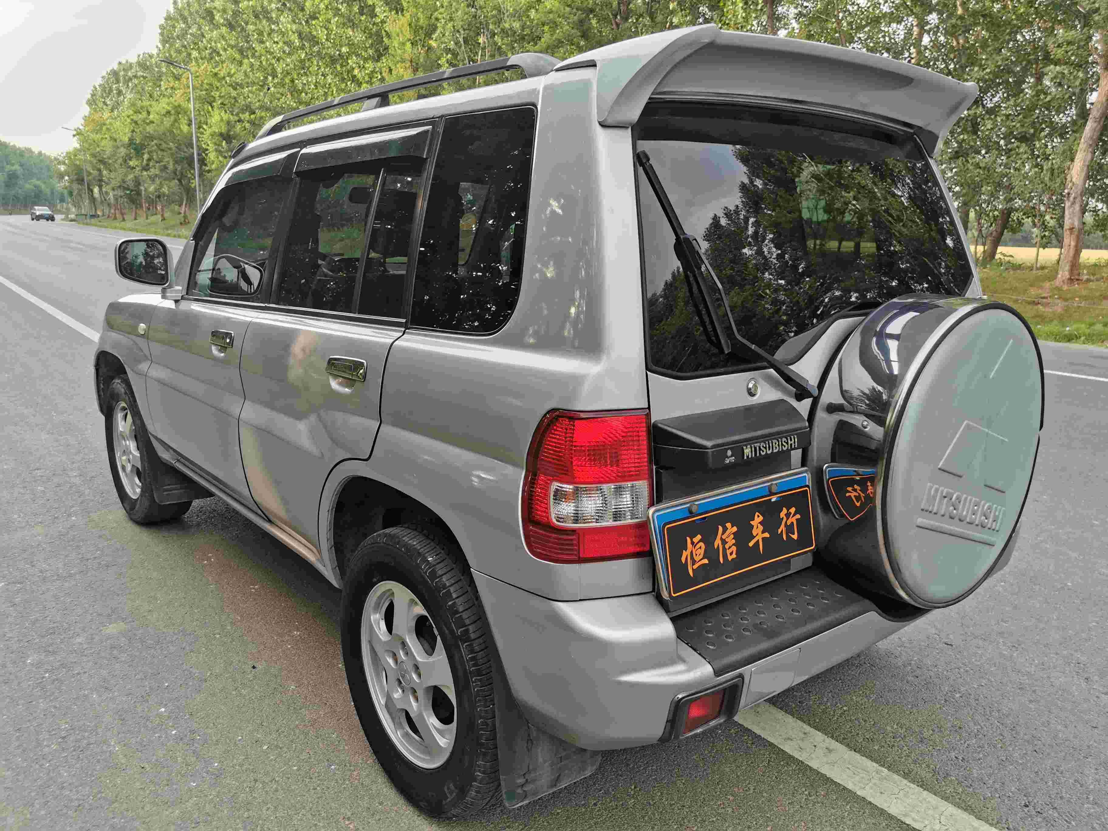 猎豹汽车飞腾2010款经典版20l两驱豪华型