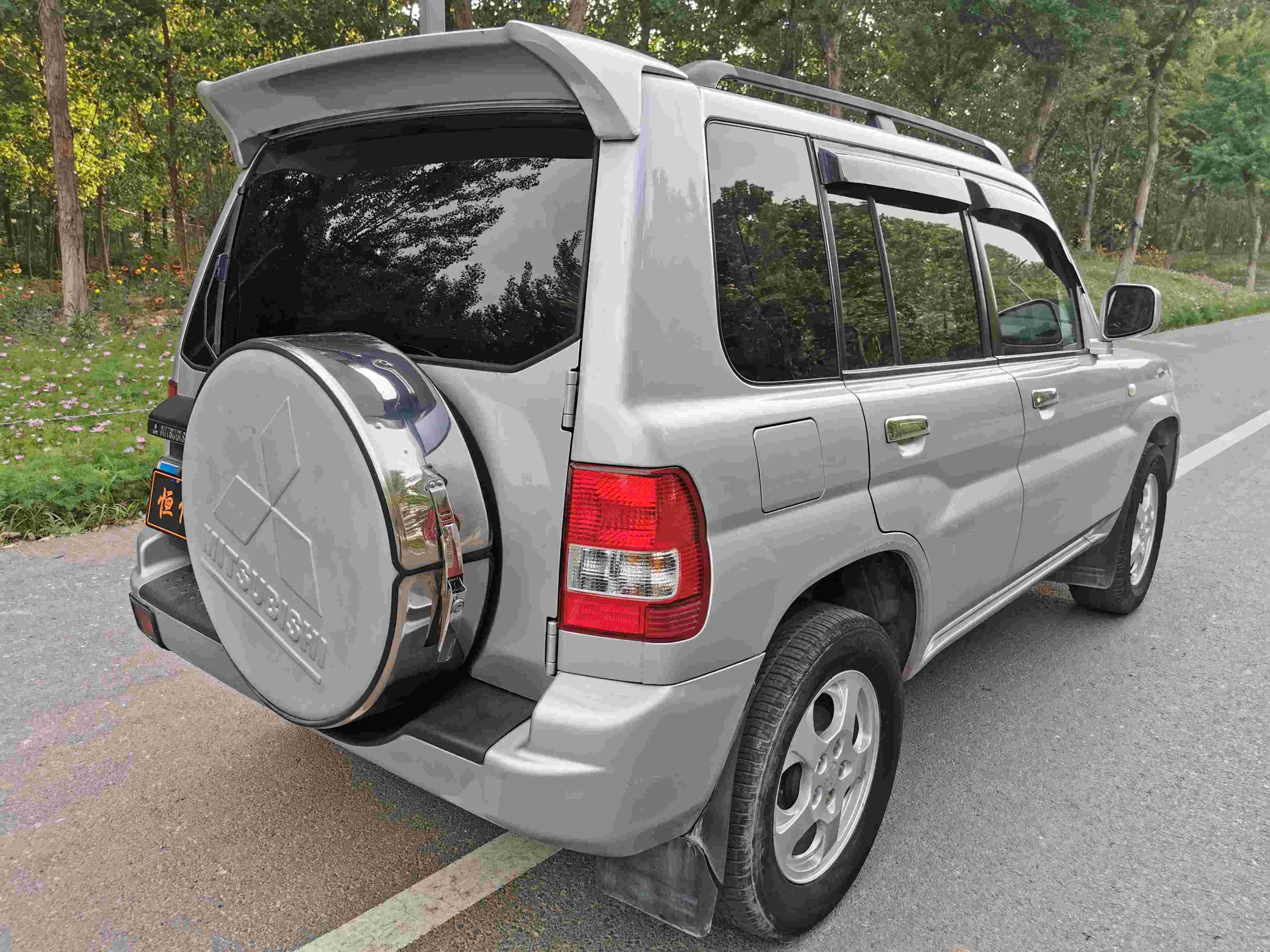 猎豹汽车飞腾2010款经典版20l两驱豪华型