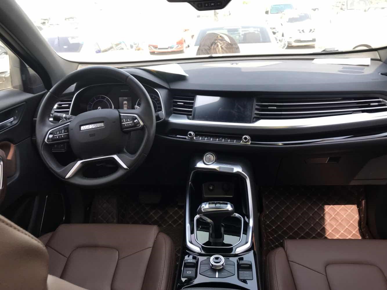 哈弗-哈弗h6-2017款 换代 红标 2.0t 自动两驱智尚型