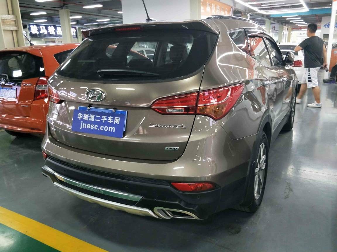 现代-全新胜达-2013款 2.0t top 四驱 自动 顶级型