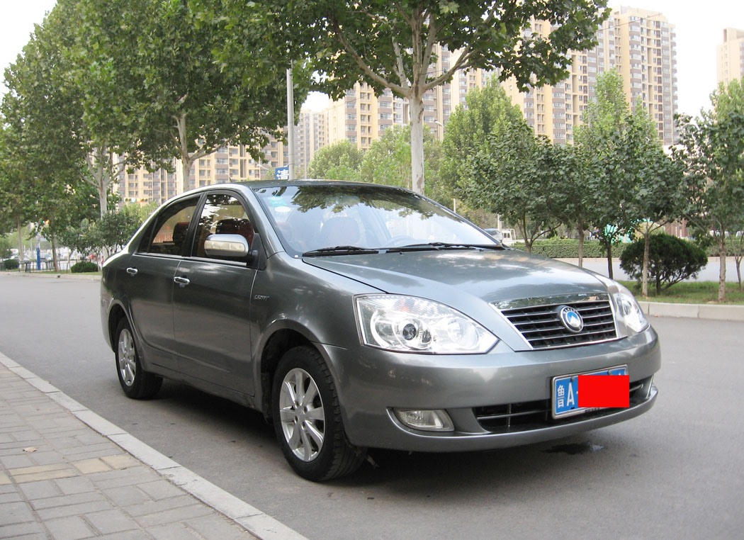 吉利远景2011款15cvvt手动尊贵版