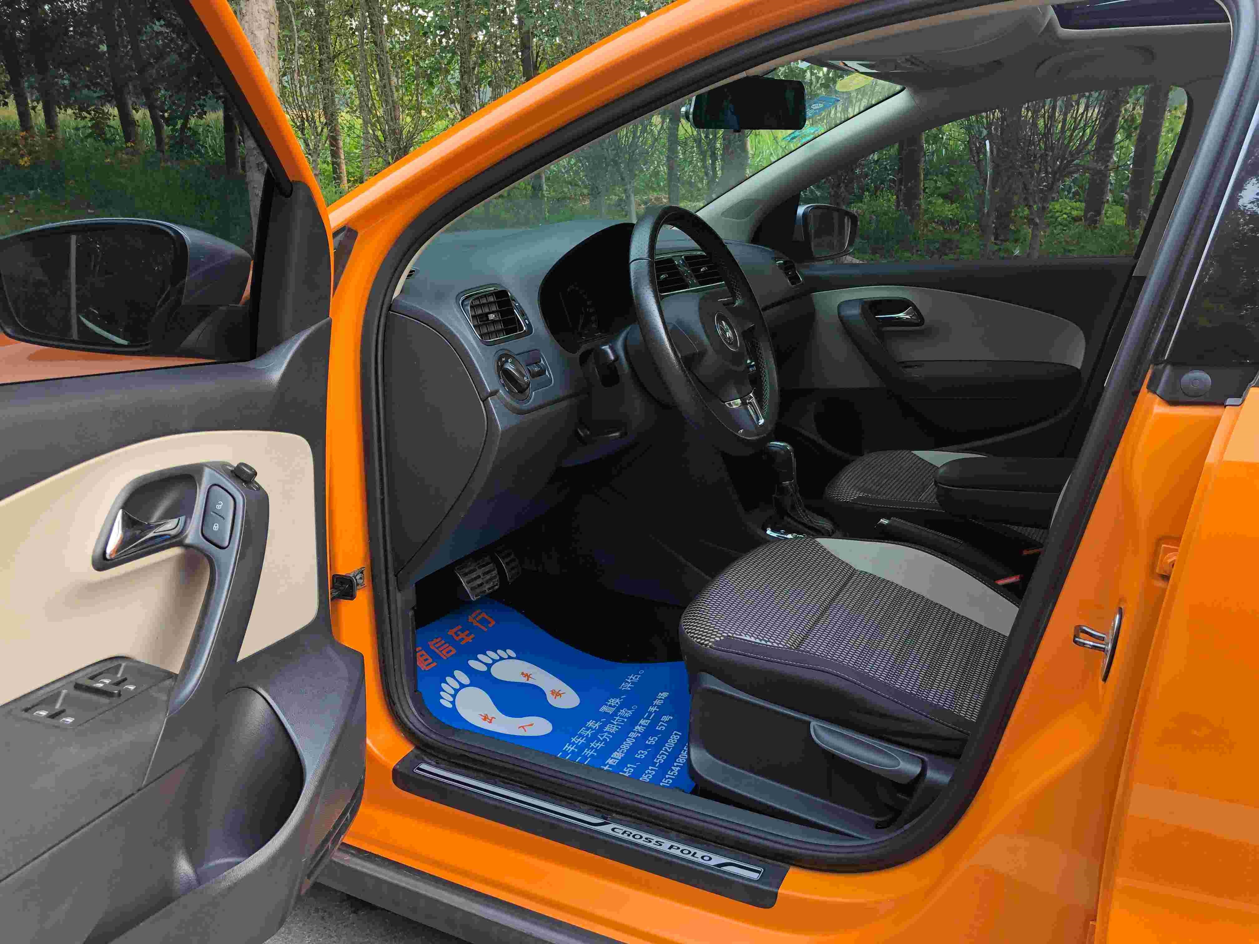 大众polo2012款16lcrosspoloat