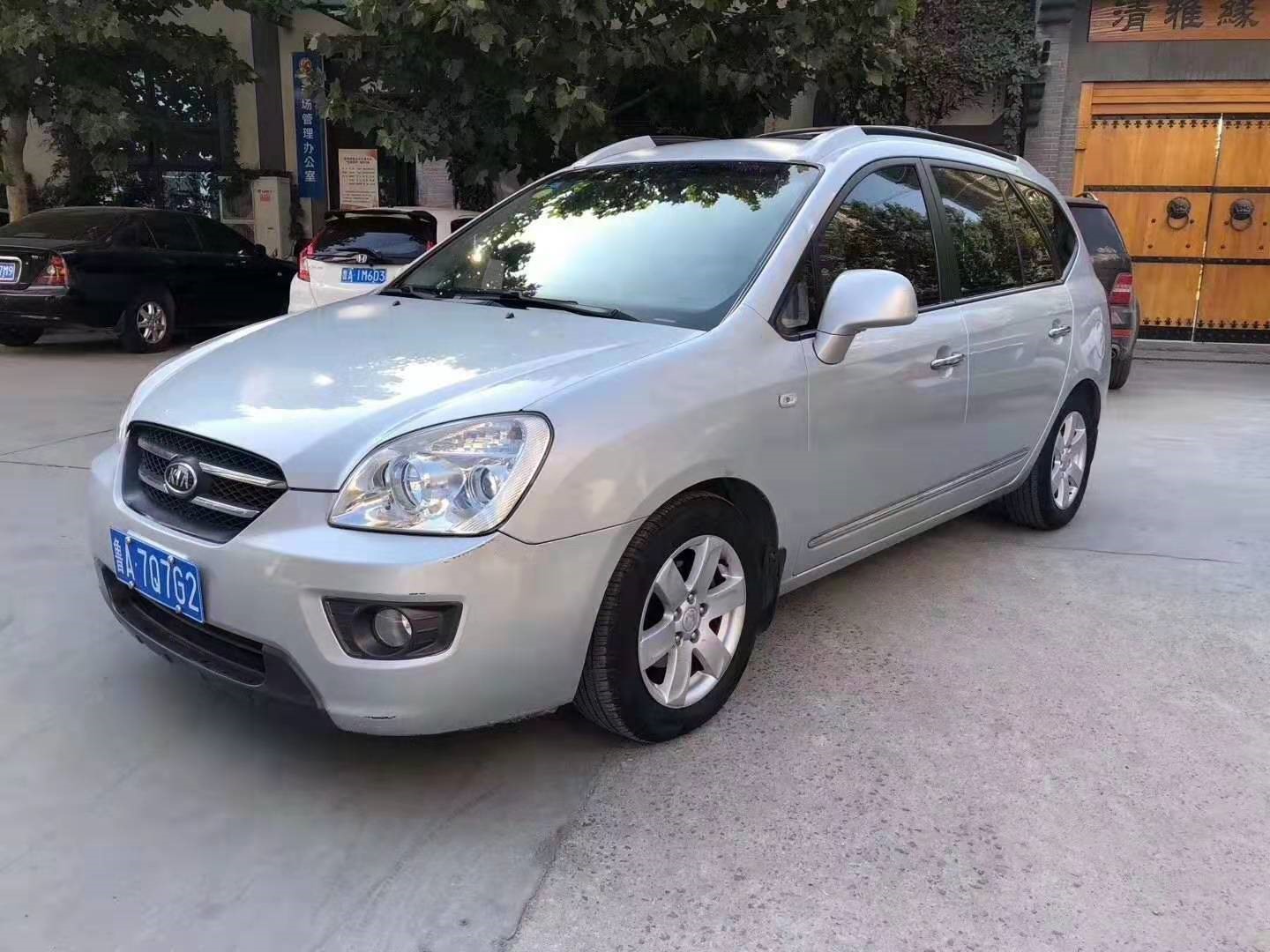 起亚佳乐2007款207座豪华版