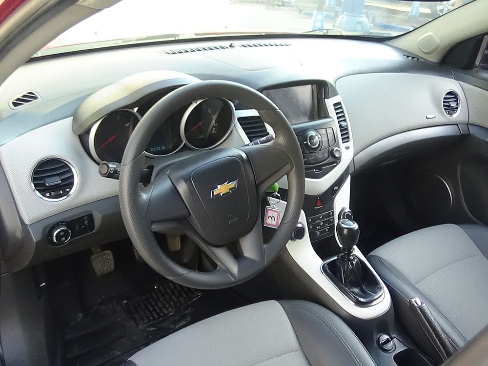 雪佛兰 科鲁兹 2010款 1.6 手动sl天地版