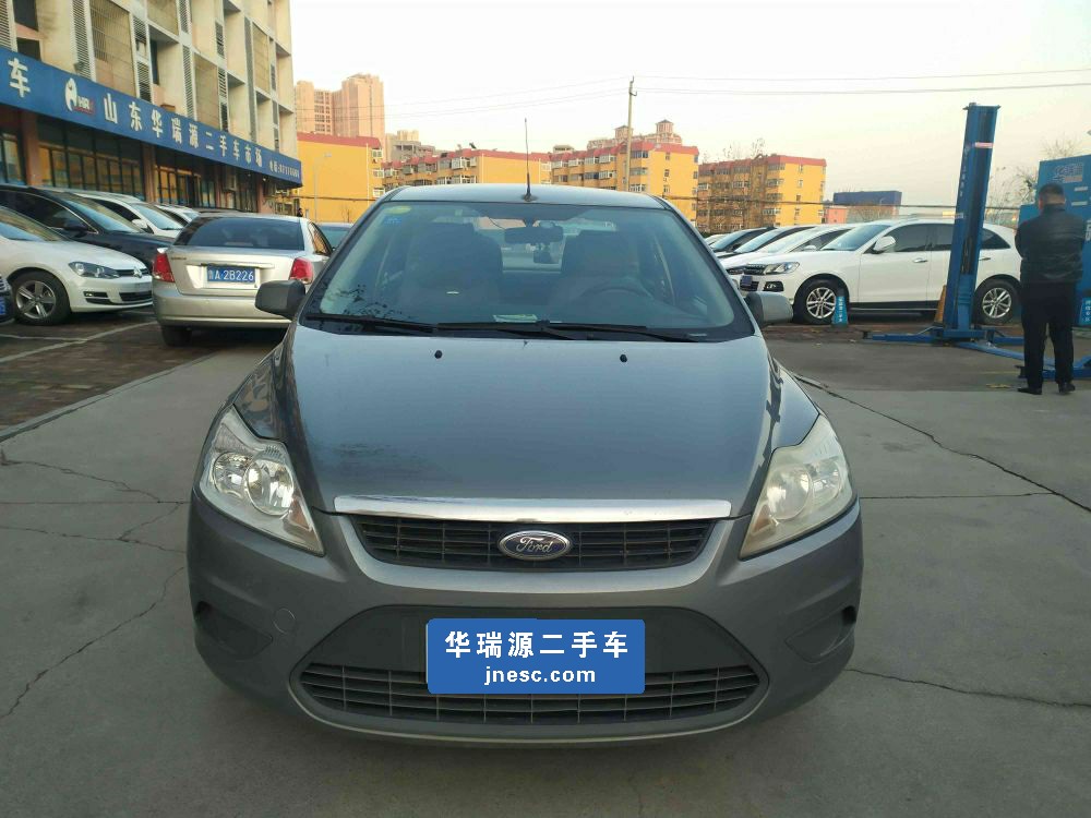 济南福特-福克斯-2009款 三厢 1.8l 手动舒适型