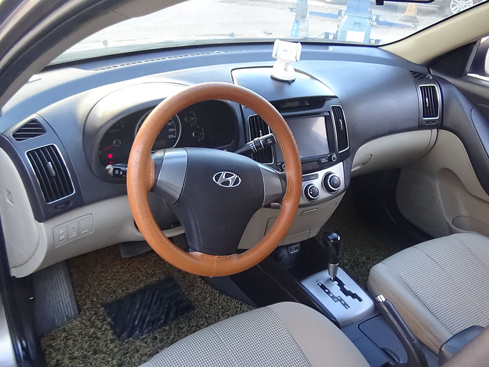 济南现代-悦动-2011款 1.6l 自动舒适型