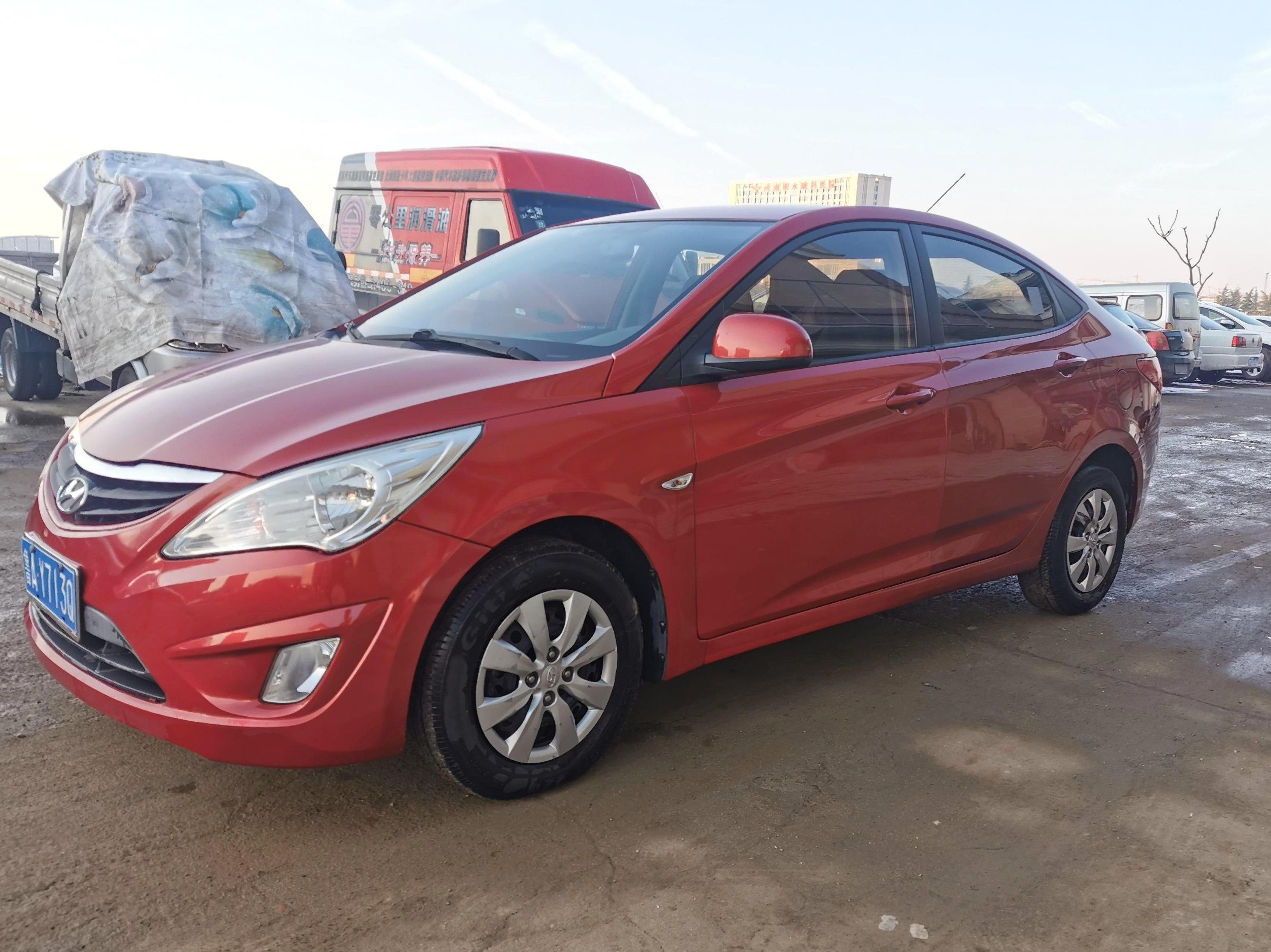 现代 瑞纳 2010款 三厢 1.4l 自动舒适型gs